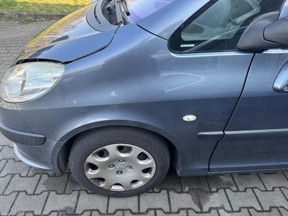 Peugeot 1007 original Kotfl&uuml;gel vorn links EZW Eisengrau Metallic Bj.2005